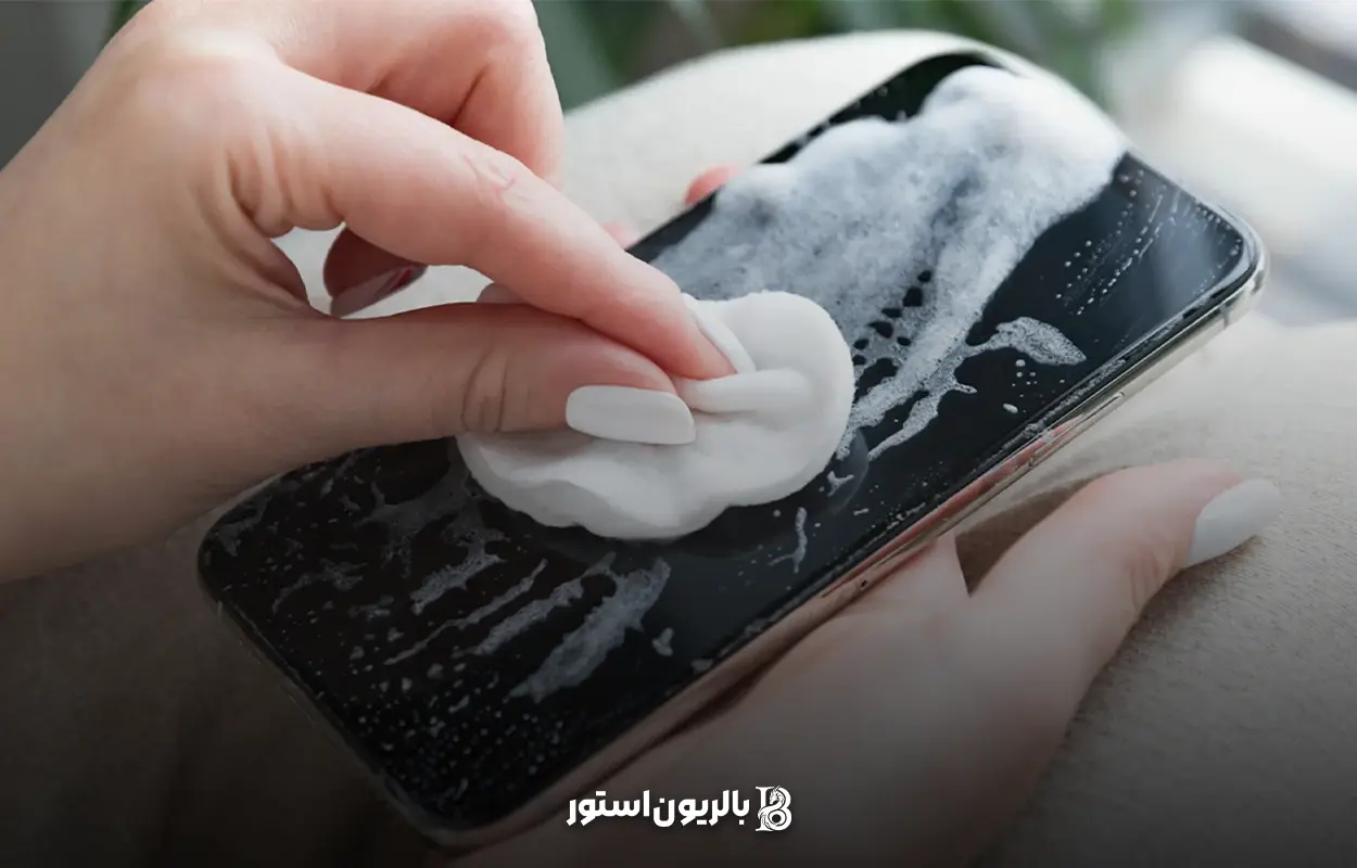 دلایل ایجاد خش روی قاب گوشی